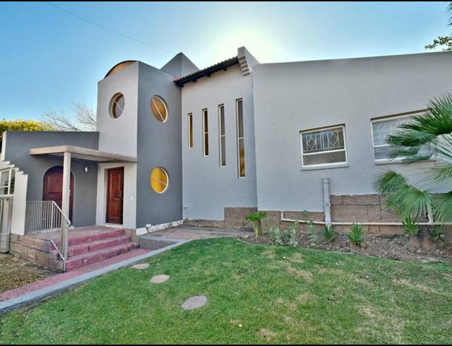 3 BEDROOM DUPLEX FOR SALE IN SUIDEROORD